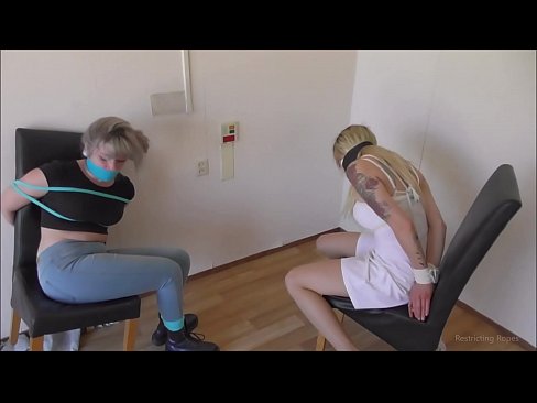 ❤️ Asılı / bağlanmış və ağzı bağlanmış / çətinlik içində olan qız Porno pornoda az.xxxdeutschepornos.ru ﹏